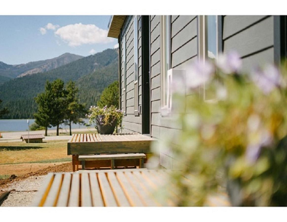 Terra Nova Cabins West Yellowstone Exterior foto